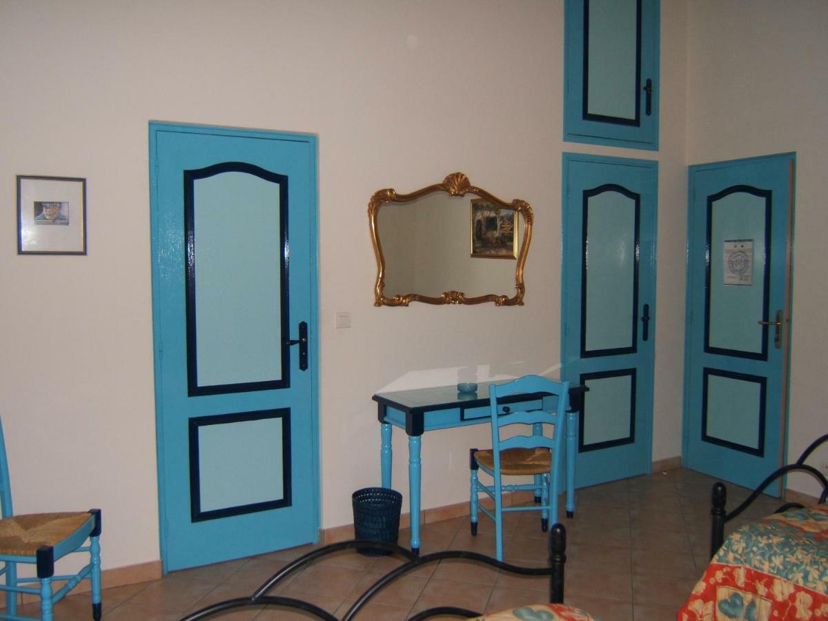 Chambres D'Hotes Lou Jassou Lapanouse-de-Cernon Exterior foto
